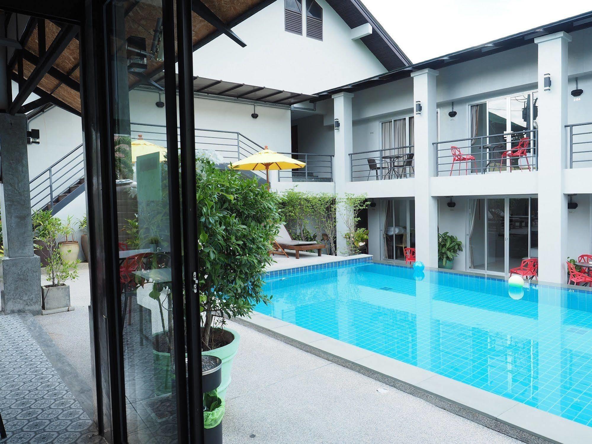 The Nest Resort Patong Luaran gambar